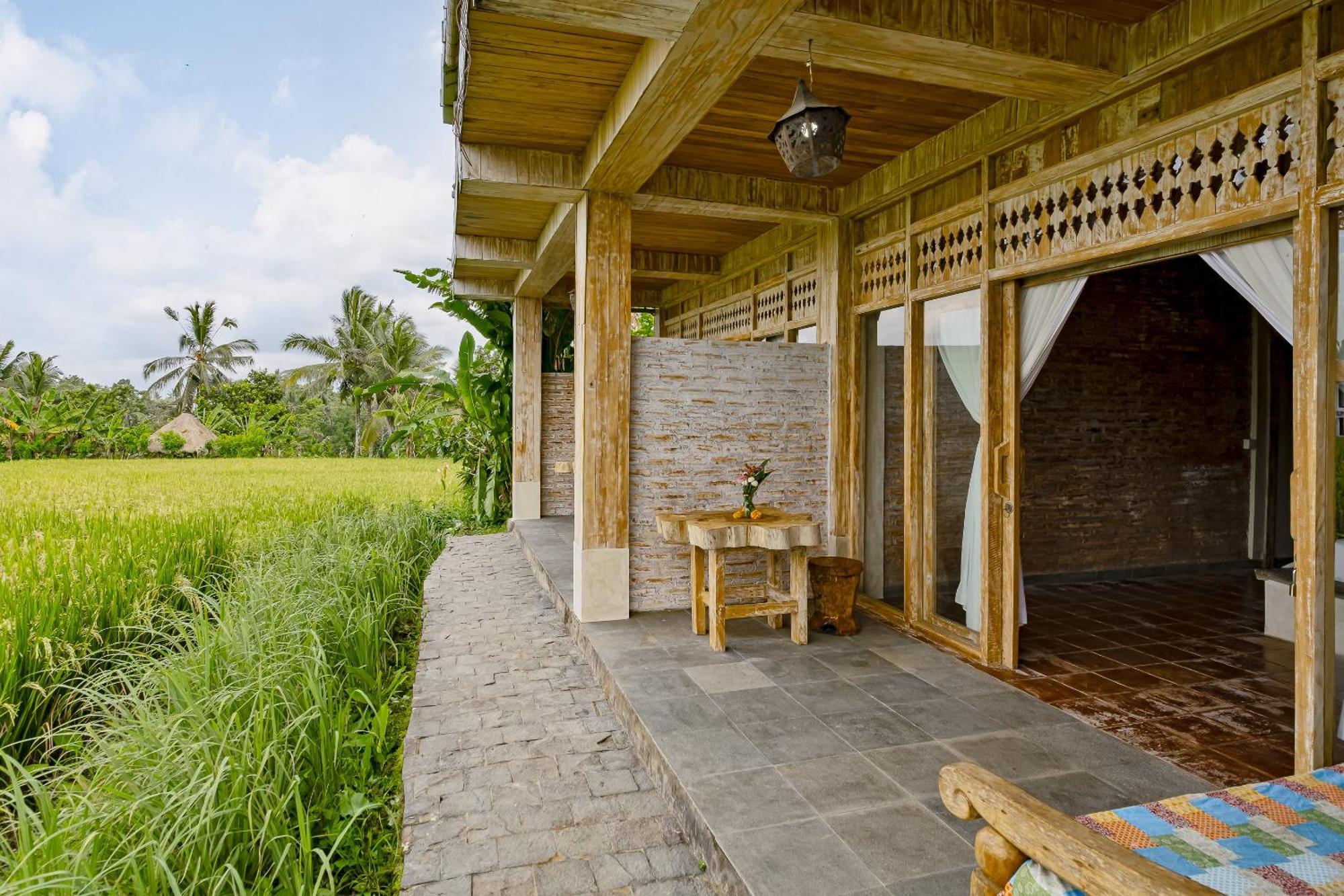 Joglo Organik Guesthouse Ubud  Exterior photo